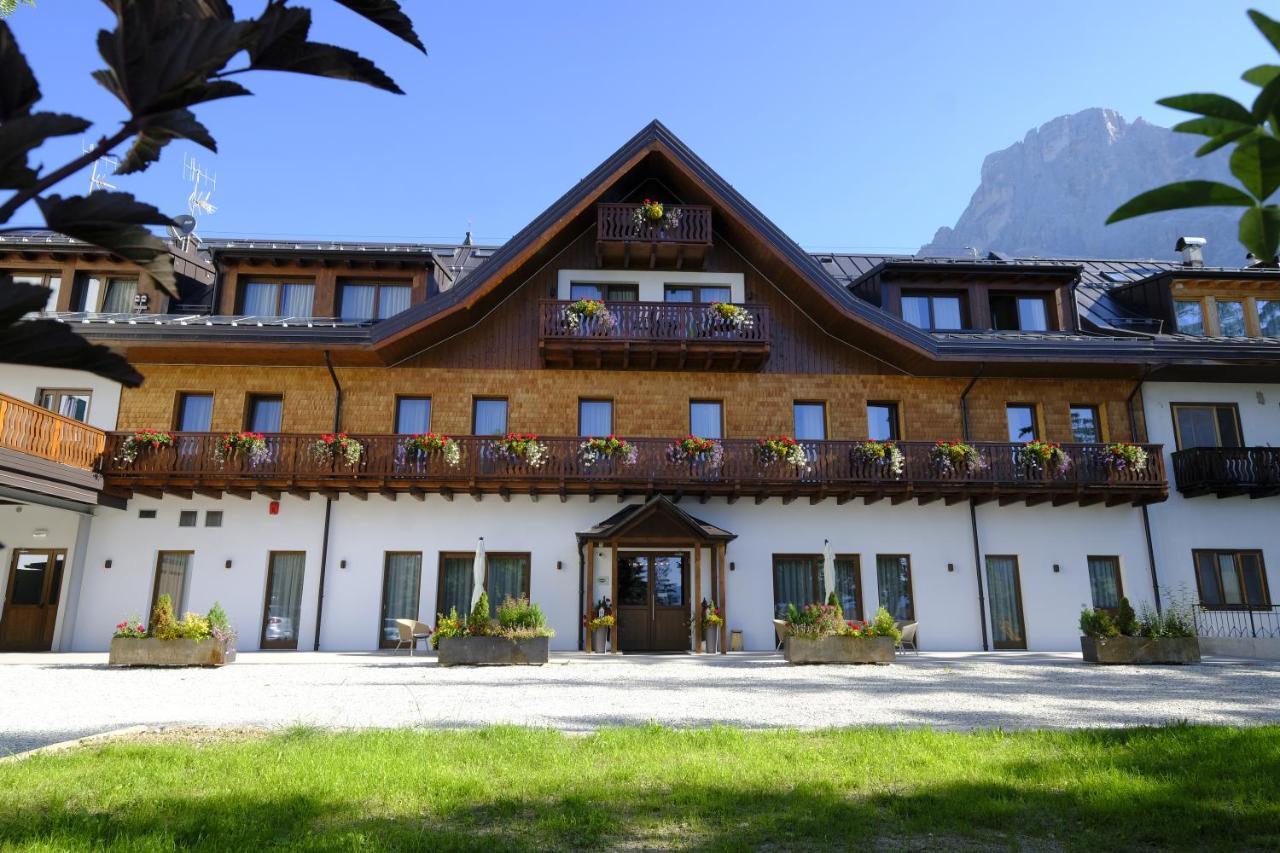 Residence Langes San Martino Di Castrozza Exterior foto